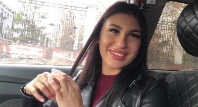 Мажор трахнул в машине русскую модель за деньги